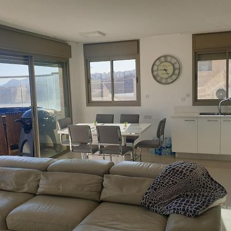 Luxury Exclusive Top Class Apartment On The Sea With Best Sea View And Jacuzzi רק למשפחות !!!! Eilat Ngoại thất bức ảnh