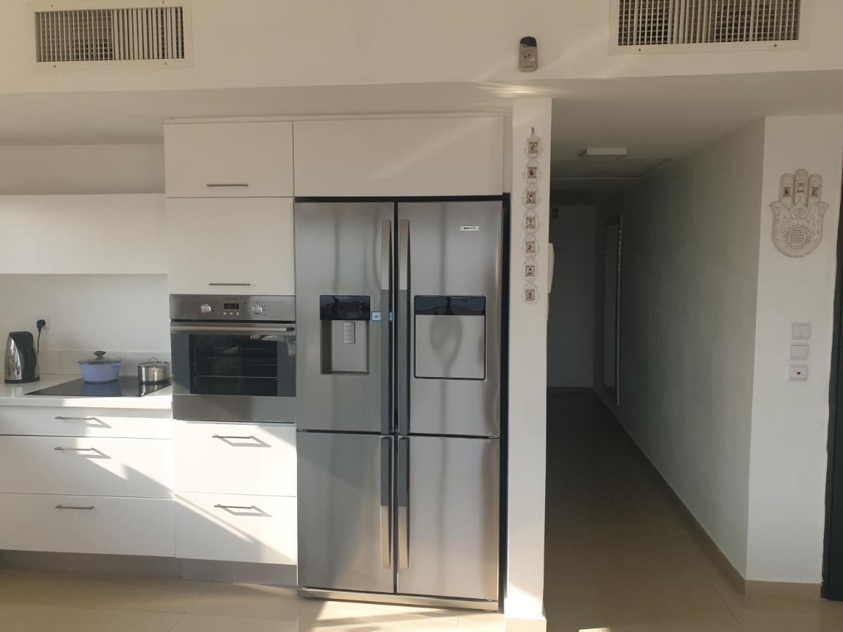 Luxury Exclusive Top Class Apartment On The Sea With Best Sea View And Jacuzzi רק למשפחות !!!! Eilat Ngoại thất bức ảnh