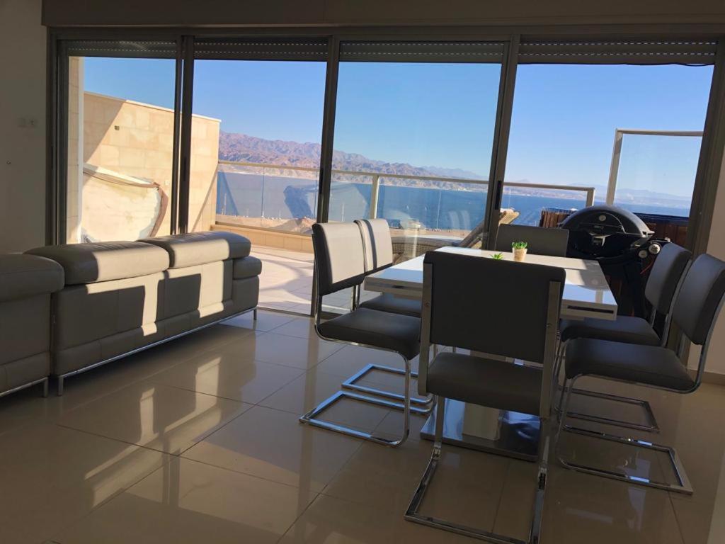 Luxury Exclusive Top Class Apartment On The Sea With Best Sea View And Jacuzzi רק למשפחות !!!! Eilat Ngoại thất bức ảnh